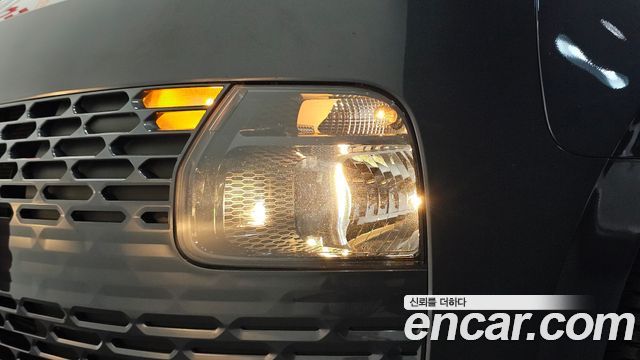 Hyundai Staria 2022 — photo 8