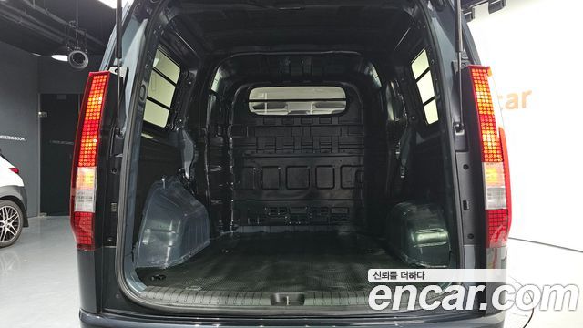 Hyundai Staria 2022 — photo 30