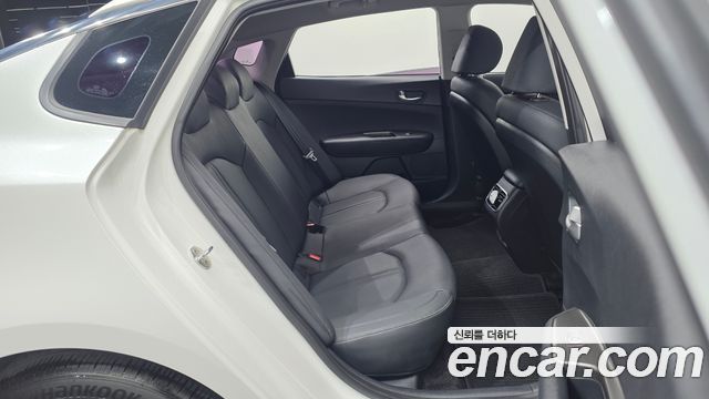 Kia K5 2020 — photo 17
