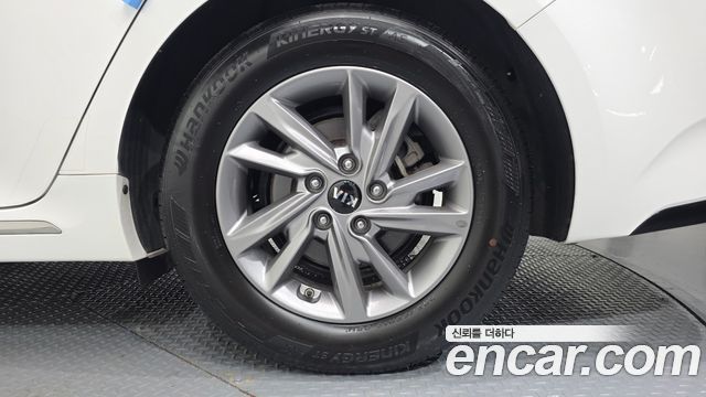 Kia K5 2020 — photo 7