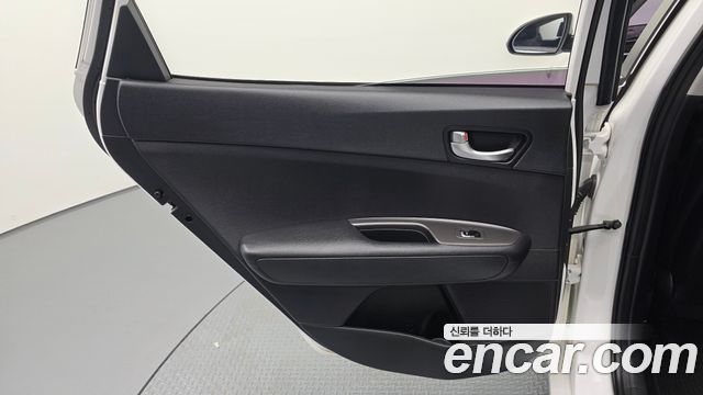 Kia K5 2020 — photo 15