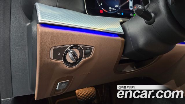 Mercedes-Benz E-Class 2021 — photo 20