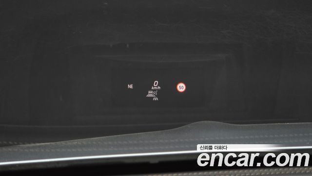 Mercedes-Benz E-Class 2021 — photo 23