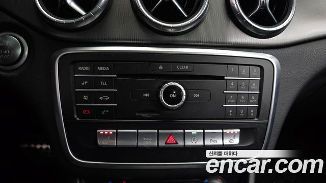 Mercedes-Benz CLA-Class 2018 — photo 19