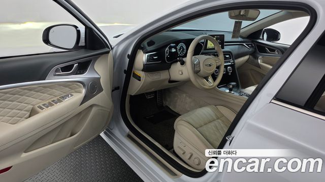 Genesis G70 2019 — photo 13