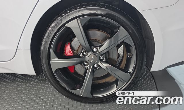Genesis G70 2019 — photo 7