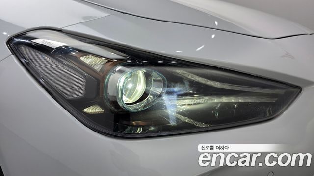 Genesis G70 2019 — photo 8