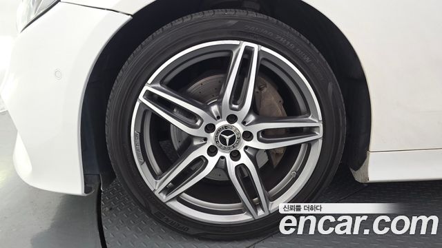 Mercedes-Benz E-Class 2019 — photo 5