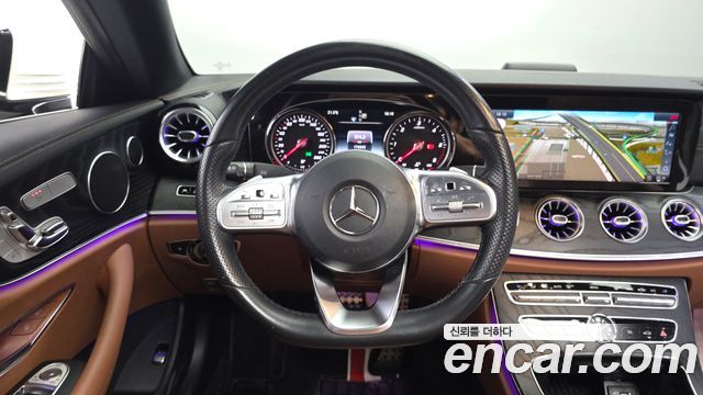Mercedes-Benz E-Class 2019 — photo 12