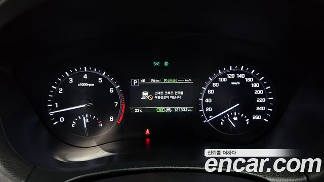 Genesis G80 2017 — photo 8