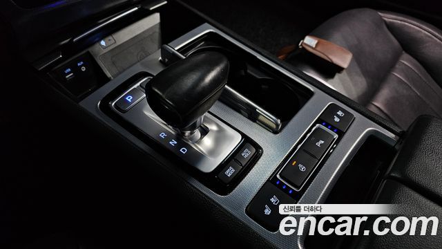 Genesis G80 2017 — photo 9