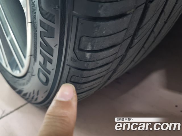 Genesis G80 2017 — photo 12