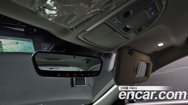 Genesis G80 2017 — photo 15