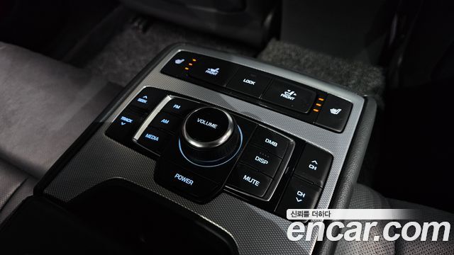 Genesis G80 2017 — photo 19