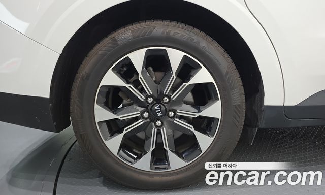 Kia Canival 2021 — photo 5