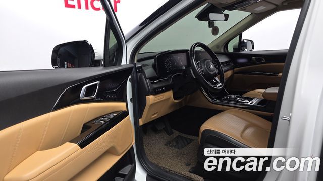 Kia Canival 2021 — photo 13