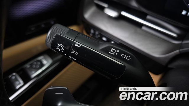 Kia Canival 2021 — photo 24