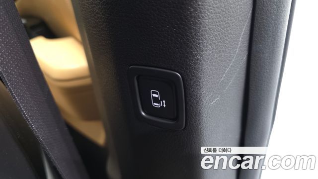 Kia Canival 2021 — photo 28