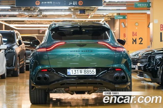 Aston Martin DBX 2024 — photo 2