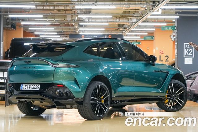 Aston Martin DBX 2024 — photo 4