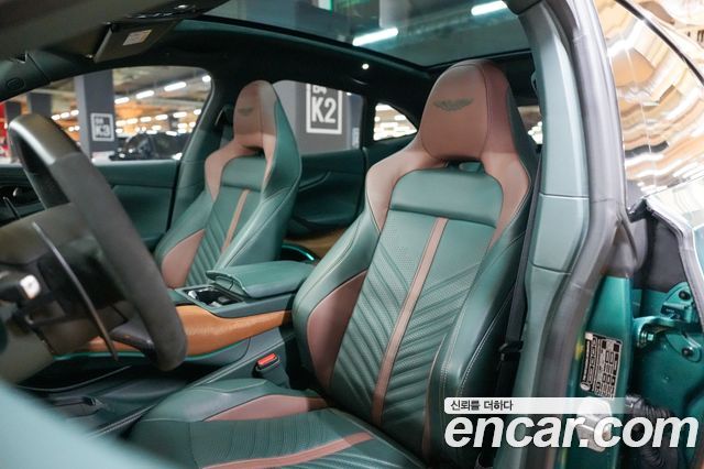 Aston Martin DBX 2024 — photo 10