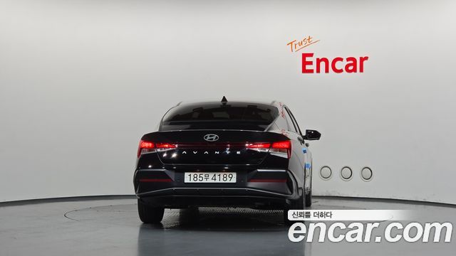 Hyundai AVANTE 2025 — photo 4