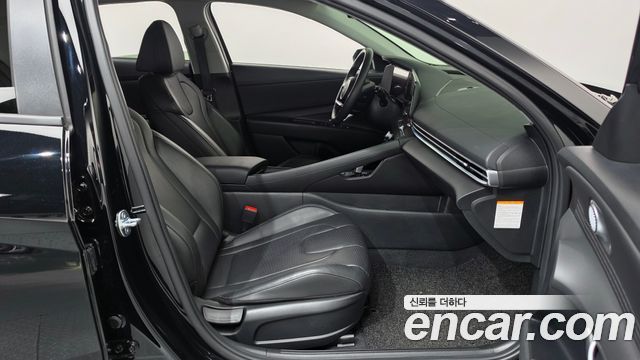 Hyundai AVANTE 2025 — photo 11