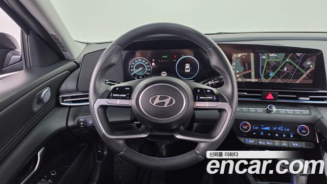 Hyundai AVANTE 2025 — photo 13