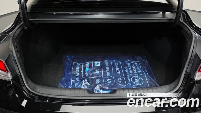 Hyundai AVANTE 2025 — photo 20
