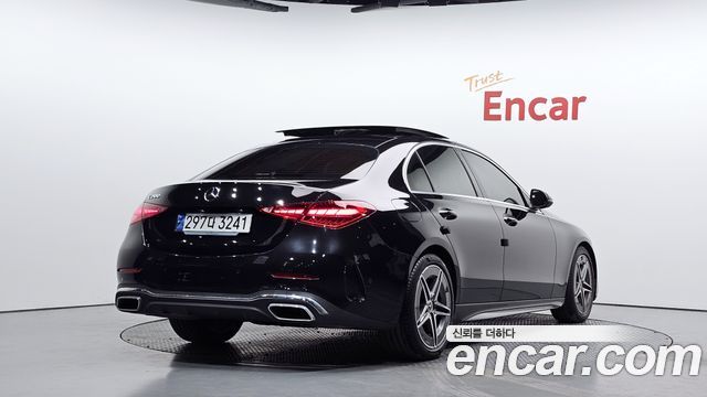 Mercedes-Benz C-Class 2024 — photo 2