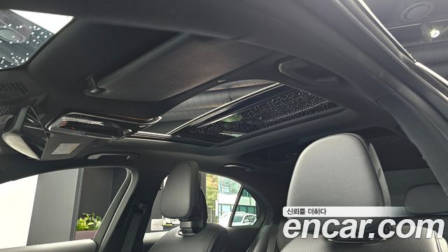 Mercedes-Benz C-Class 2024 — photo 32