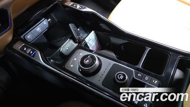 Kia Sorento 2023 — photo 12