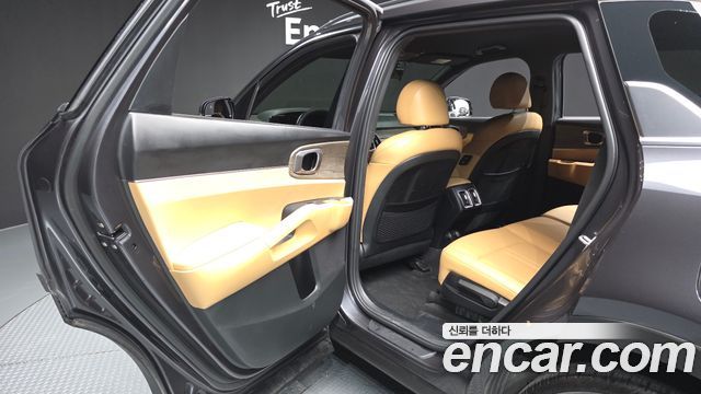 Kia Sorento 2023 — photo 16