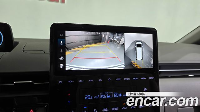Hyundai Staria 2025 — photo 20