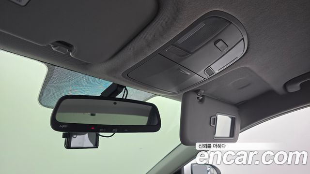 Hyundai AVANTE 2018 — photo 22