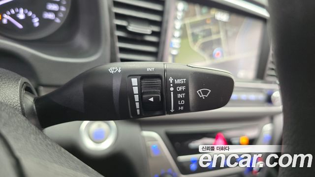 Hyundai AVANTE 2018 — photo 26