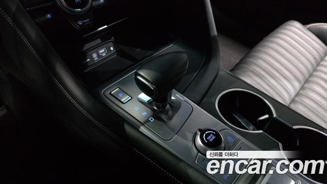 Genesis G70 2019 — photo 12