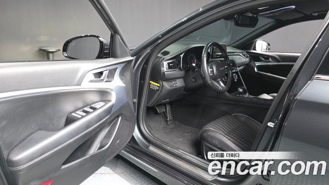 Genesis G70 2019 — photo 13