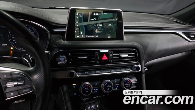 Genesis G70 2019 — photo 20
