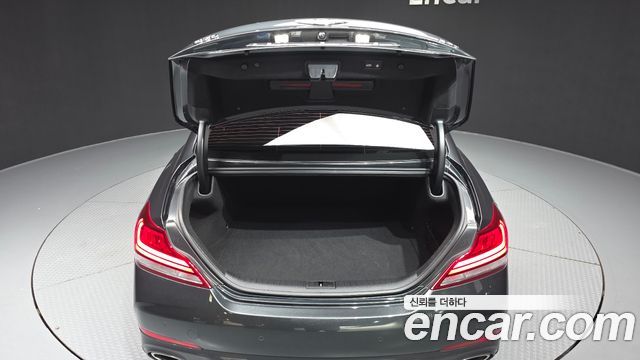 Genesis G70 2019 — photo 26