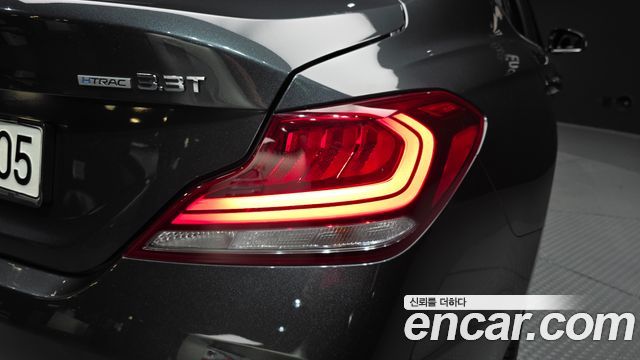 Genesis G70 2019 — photo 9