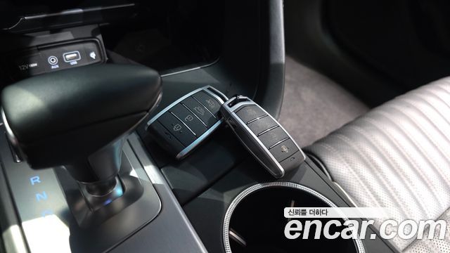 Genesis G70 2019 — photo 33