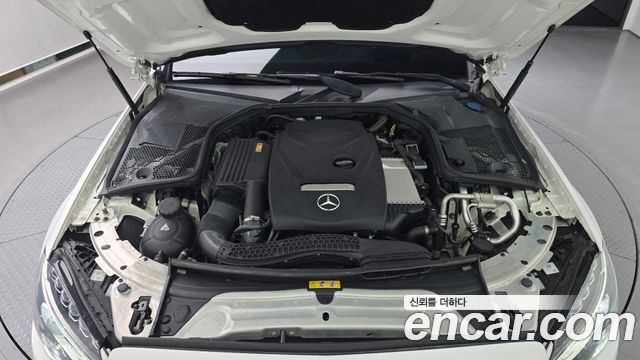 Mercedes-Benz C-Class 2018 — photo 6