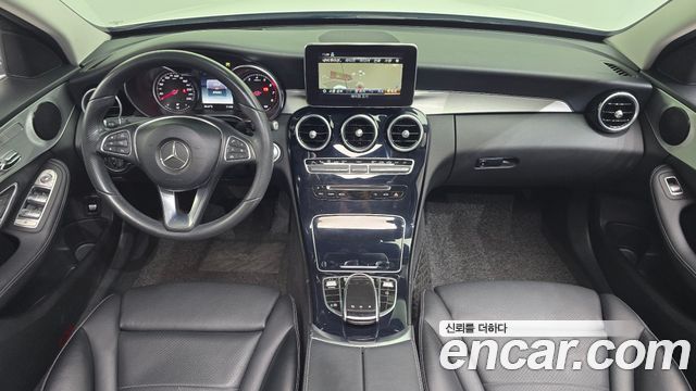Mercedes-Benz C-Class 2018 — photo 7