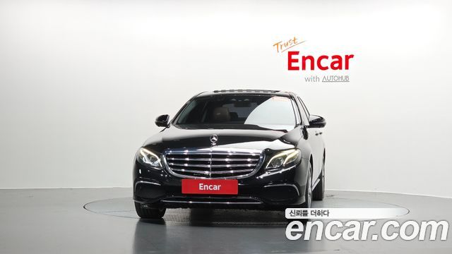 Mercedes-Benz E-Class 2018 — photo 3