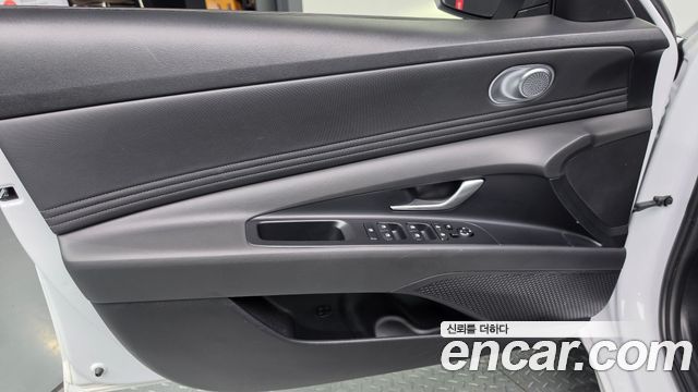 Hyundai AVANTE 2024 — photo 14