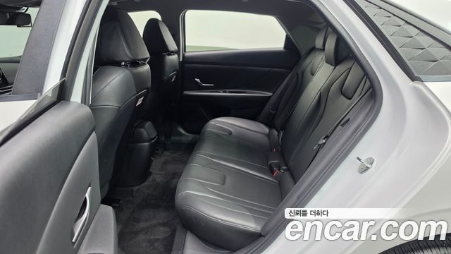 Hyundai AVANTE 2024 — photo 16