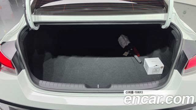 Hyundai AVANTE 2024 — photo 30