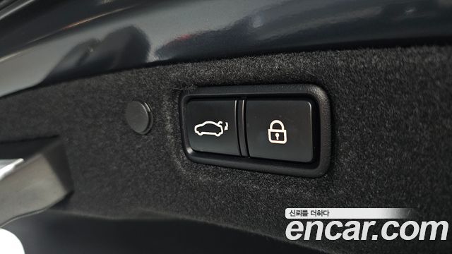 Kia K7 2020 — photo 24