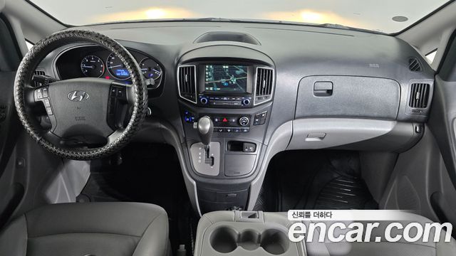 Hyundai Starex 2019 — photo 10